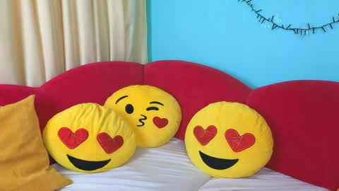 Lilly online show from 03/31/26, 05:41