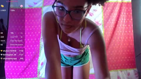 Snapshot of softbby123 chatting on 12/10/24, 01:43 Chloe Kiwi online show from 12/10/24, 01:43