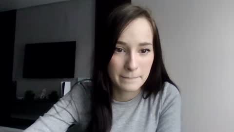 softcherry0345 online show from 04/10/26, 10:42