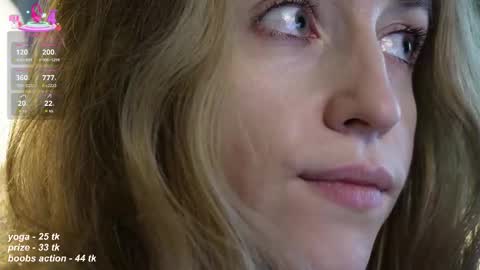 softdreamer_ online show from 11/30/25, 05:39