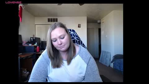 Snapshot of softerpeaches chatting on 12/13/24, 08:26 Rose online show from 12/13/24, 08:26