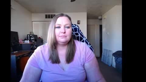 Snapshot of softerpeaches chatting on 12/30/24, 09:40 Rose online show from 12/30/24, 09:40