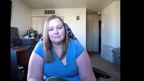 Snapshot of softerpeaches chatting on 01/07/25, 08:52 Rose online show from 01/07/25, 08:52