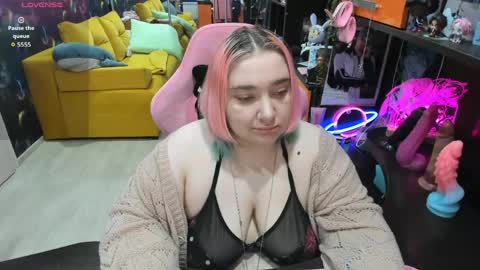 Sofie online show from 05/22/26, 02:51