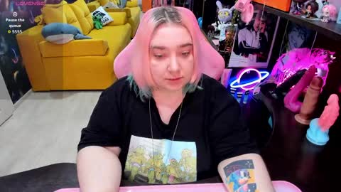 Sofie online show from 05/28/26, 01:47