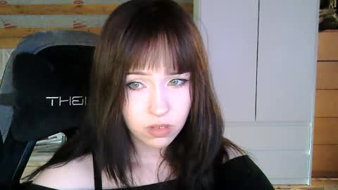 Snapshot of softieva chatting on 06/02/26, 04:53 Eva online show from 06/02/26, 04:53