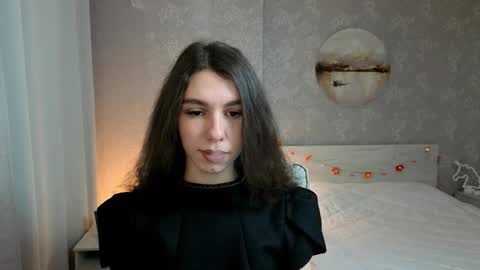 Kelly online show from 11/11/25, 03:23