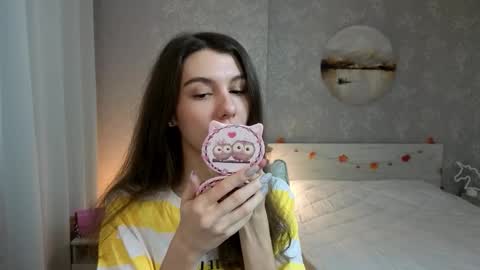 Kelly online show from 11/19/25, 03:12