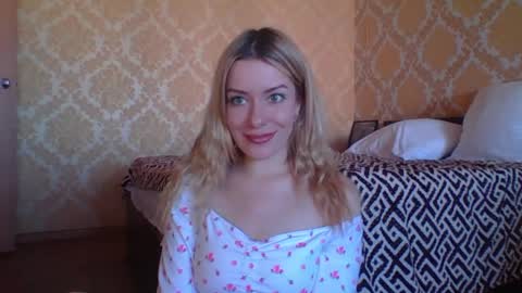 softy_aura online show from 06/08/26, 10:48