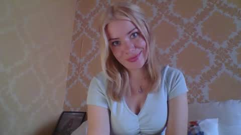 Snapshot of softy_aura chatting on 07/28/26, 02:05 softy_aura online show from 07/28/26, 02:05