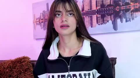 sofy_durand online show from 04/01/26, 12:06