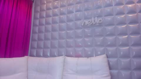 Snapshot of sol_angel7 chatting on 12/15/25, 04:00 SOL ANGEL online show from 12/15/25, 04:00