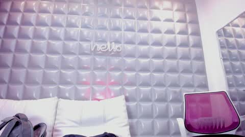 Snapshot of sol_angel7 chatting on 12/20/25, 04:03 SOL ANGEL online show from 12/20/25, 04:03