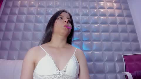 Snapshot of sol_angel7 chatting on 01/10/26, 03:03 SOL ANGEL online show from 01/10/26, 03:03