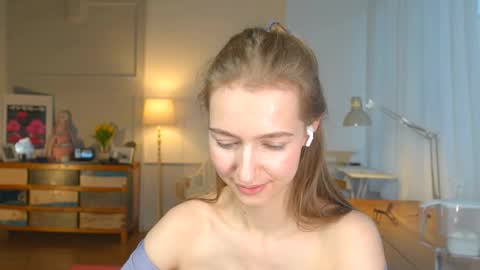 Bella online show from 01/30/25, 03:29