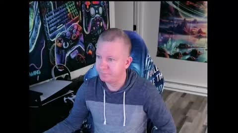 just ask  online show from 10/28/25, 08:44