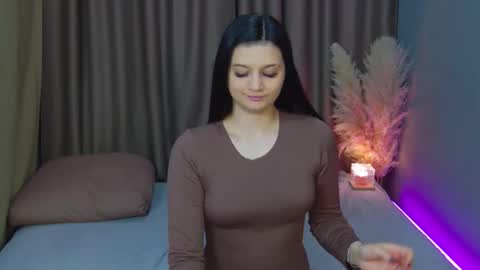 Snapshot of solazolaa chatting on 04/12/26, 01:32 Sonya online show from 04/12/26, 01:32