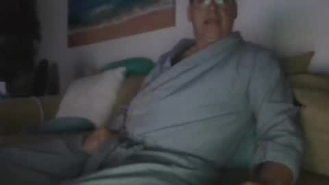 Snapshot of soldierdoc chatting on 09/27/25, 10:53 soldierdoc online show from 09/27/25, 10:53