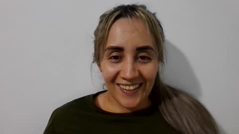 Snapshot of solesitooo chatting on 04/05/26, 01:58 solesitooo online show from 04/05/26, 01:58