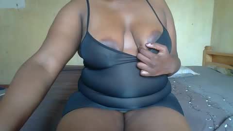 Snapshot of sollybunny chatting on 02/04/26, 07:25 Solly bunny online show from 02/04/26, 07:25