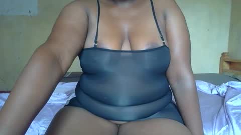 Snapshot of sollybunny chatting on 02/08/26, 07:56 Solly bunny online show from 02/08/26, 07:56