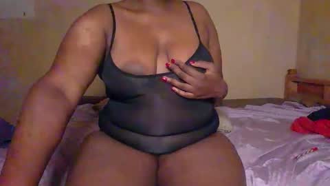 Snapshot of sollybunny chatting on 02/12/26, 03:34 Solly bunny online show from 02/12/26, 03:34