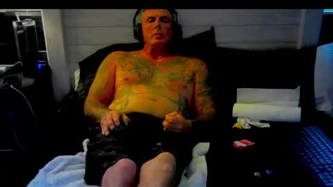 Snapshot of solodolo2020 chatting on 06/20/26, 11:29 I love watching beautiful women play with themselves online show from 06/20/26, 11:29