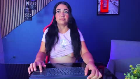 Solecito online show from 04/08/26, 04:18