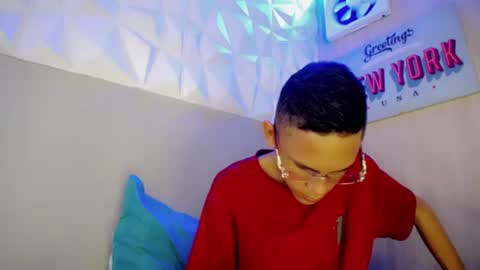 Snapshot of sombra_18 chatting on 08/07/26, 11:18 ESTEBAN online show from 08/07/26, 11:18
