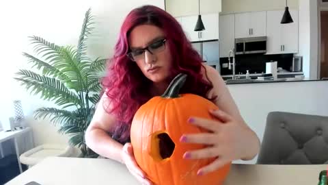 someonespeicial online show from 10/27/25, 06:45