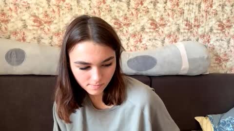 Hello My name is Jane  im new model here and little but shy but curious. online show from 10/15/25, 08:25