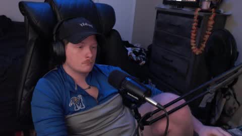 Lover Boi online show from 04/01/26, 02:01