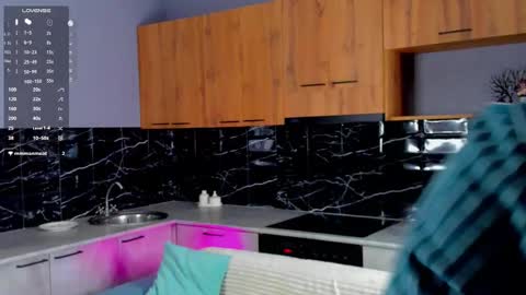 Snapshot of sommerbadders chatting on 02/21/26, 01:28 Marie online show from 02/21/26, 01:28