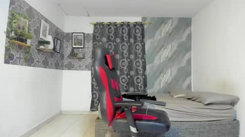 son_hades online show from 04/11/26, 04:39