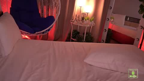 Snapshot of sonalegend_ chatting on 09/18/25, 05:59 My name isSonya online show from 09/18/25, 05:59