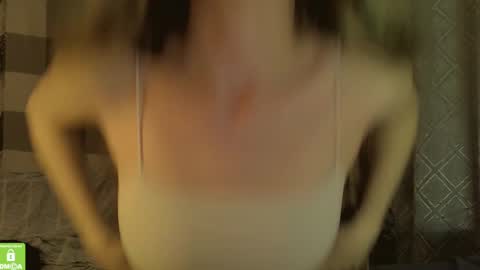 Snapshot of song_to_the_siren chatting on 01/12/25, 04:18 Mary online show from 01/12/25, 04:18