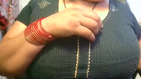 soni88888 online show from 12/07/24, 03:19