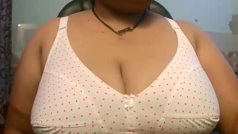 soni88888 online show from 12/16/24, 06:43