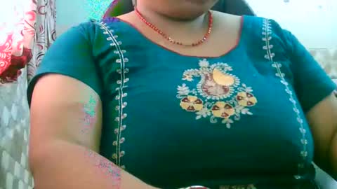 soni88888 online show from 04/17/26, 04:04