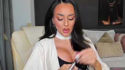Sonia  Rey online show from 06/29/26, 06:30
