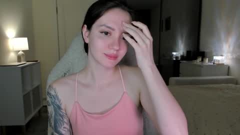 sonia_moon_ online show from 10/18/25, 02:47