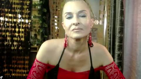 Snapshot of soniadance chatting on 06/24/26, 01:54 Sonia online show from 06/24/26, 01:54