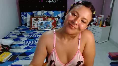 Snapshot of soniahardass chatting on 12/18/24, 08:14 soniahardass online show from 12/18/24, 08:14