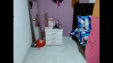 Snapshot of soniahardass chatting on 03/06/25, 11:42 soniahardass online show from 03/06/25, 11:42