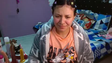 Snapshot of sonialatin69 chatting on 12/19/24, 05:29 sonialatin69 online show from 12/19/24, 05:29