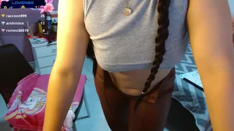 Snapshot of sonialatin69 chatting on 01/21/25, 06:12 sonialatin69 online show from 01/21/25, 06:12