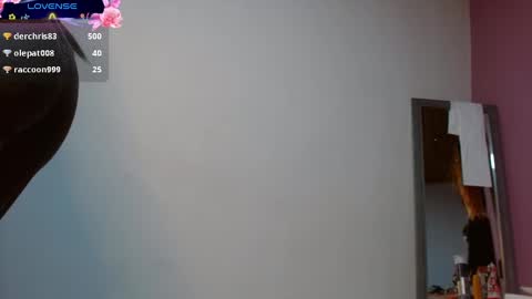 Snapshot of sonialatin69 chatting on 01/21/25, 09:25 sonialatin69 online show from 01/21/25, 09:25