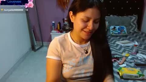 Snapshot of sonialatin69 chatting on 01/22/25, 03:31 sonialatin69 online show from 01/22/25, 03:31