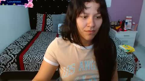 Snapshot of sonialatin69 chatting on 01/23/25, 03:01 sonialatin69 online show from 01/23/25, 03:01