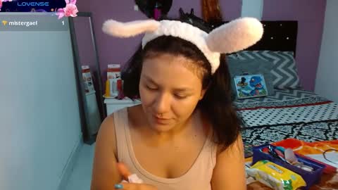 Snapshot of sonialatin69 chatting on 01/27/25, 03:18 sonialatin69 online show from 01/27/25, 03:18